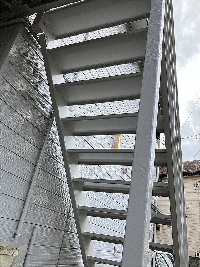 narashino-exterior-outdoor stairs-after-0804-03.jpg