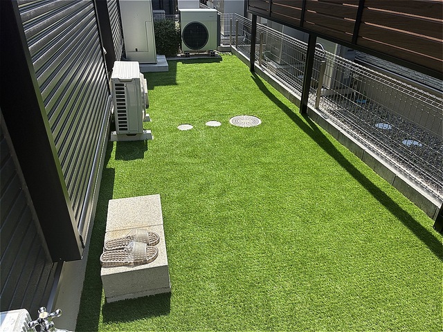 narashino-exterior-artificial grass-after-0424-03.jpg